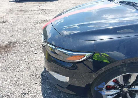 2020 Chevrolet Malibu Fwd Lt из США, поврежденный, VIN 1G1ZD5ST6LF024233